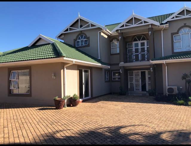 5 BEDROOM HOUSE FOR SALE IN SOMERSET PARK